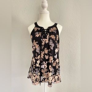 White House Black Market fall tank.